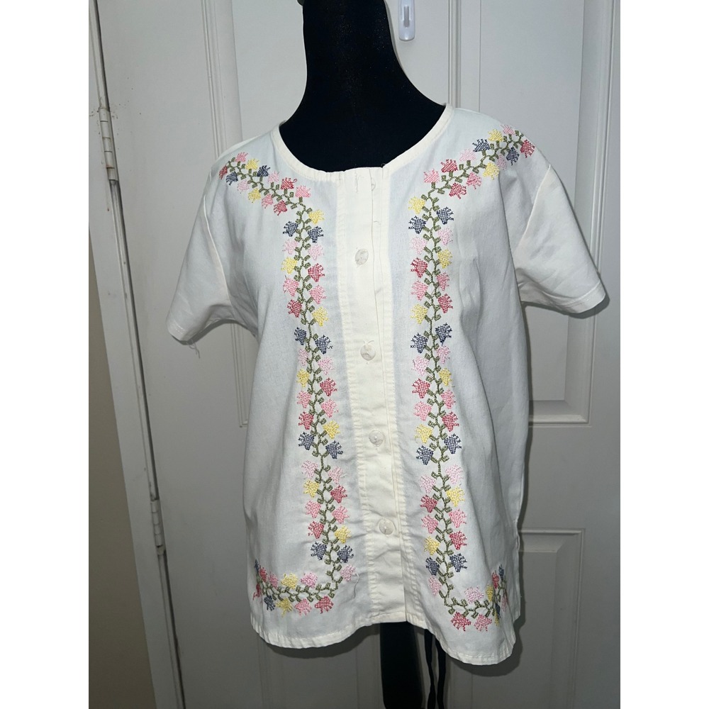 Vtg Womens Arantza Grandmacore Abuelita Floral Embroidered Button Down Top Sz Sm